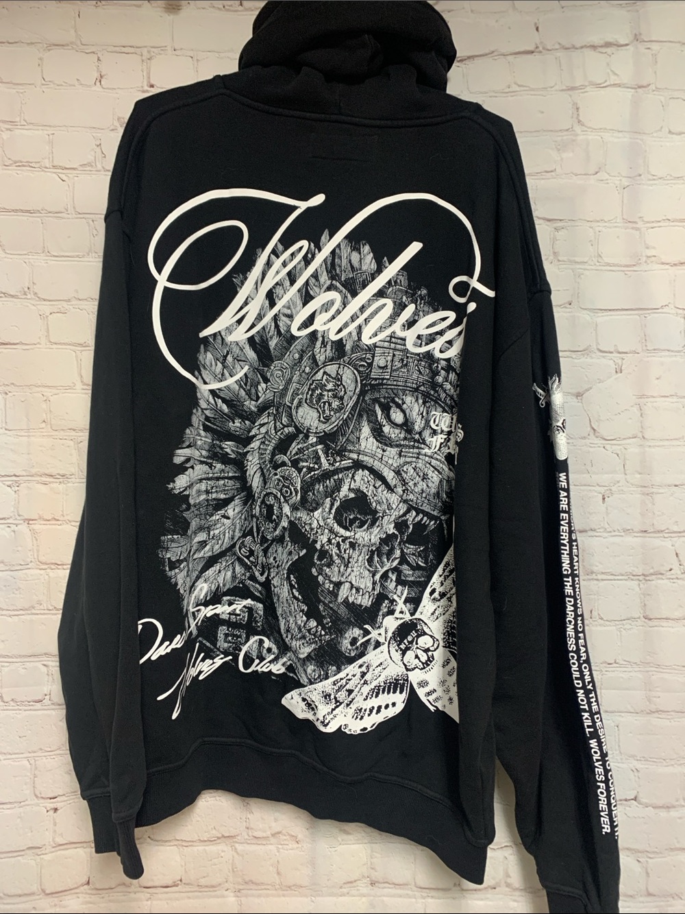 NEW Wolves Bravery Pierce Hoodie Black Size XXL